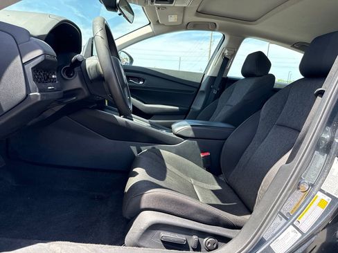 Used 2023 Honda Accord EX image 6