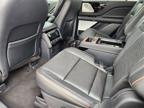 New 2025 Lincoln Aviator Black Label image 28