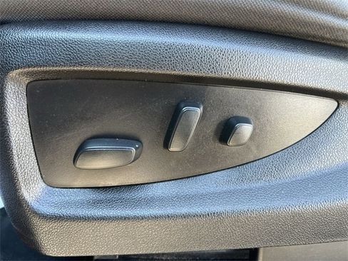 Used 2018 Chevrolet Silverado 1500 LT w/ All Star Edition image 12