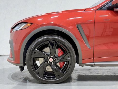 Used 2021 Jaguar F-PACE SVR image 4
