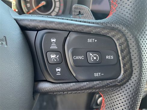 New 2024 Jeep Gladiator Rubicon w/ Technology Group image 49