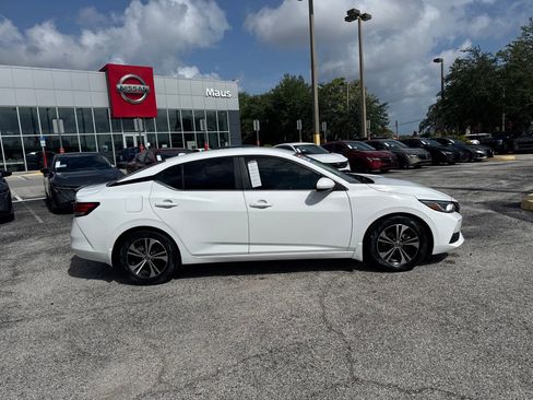 Certified 2022 Nissan Sentra SV FWD image 4