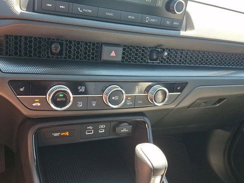 Certified 2024 Honda CR-V EX image 18