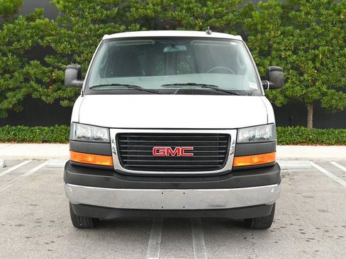 Used 2024 GMC Savana 2500 w/ Driver Convenience Package image 2