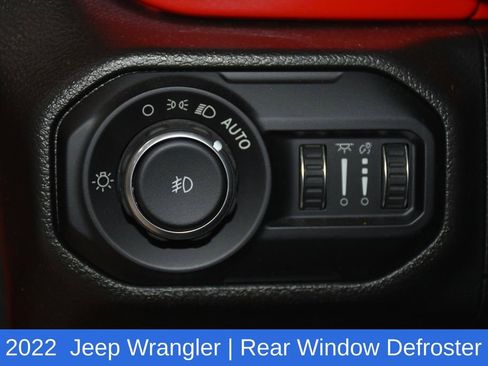 Used 2022 Jeep Wrangler Unlimited Sahara w/ Cold Weather Group AWD/4WD image 9
