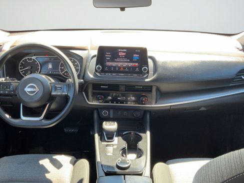 Used 2023 Nissan Rogue SV AWD/4WD image 12