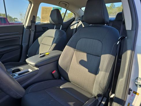 Used 2025 Nissan Altima 2.5 S image 19