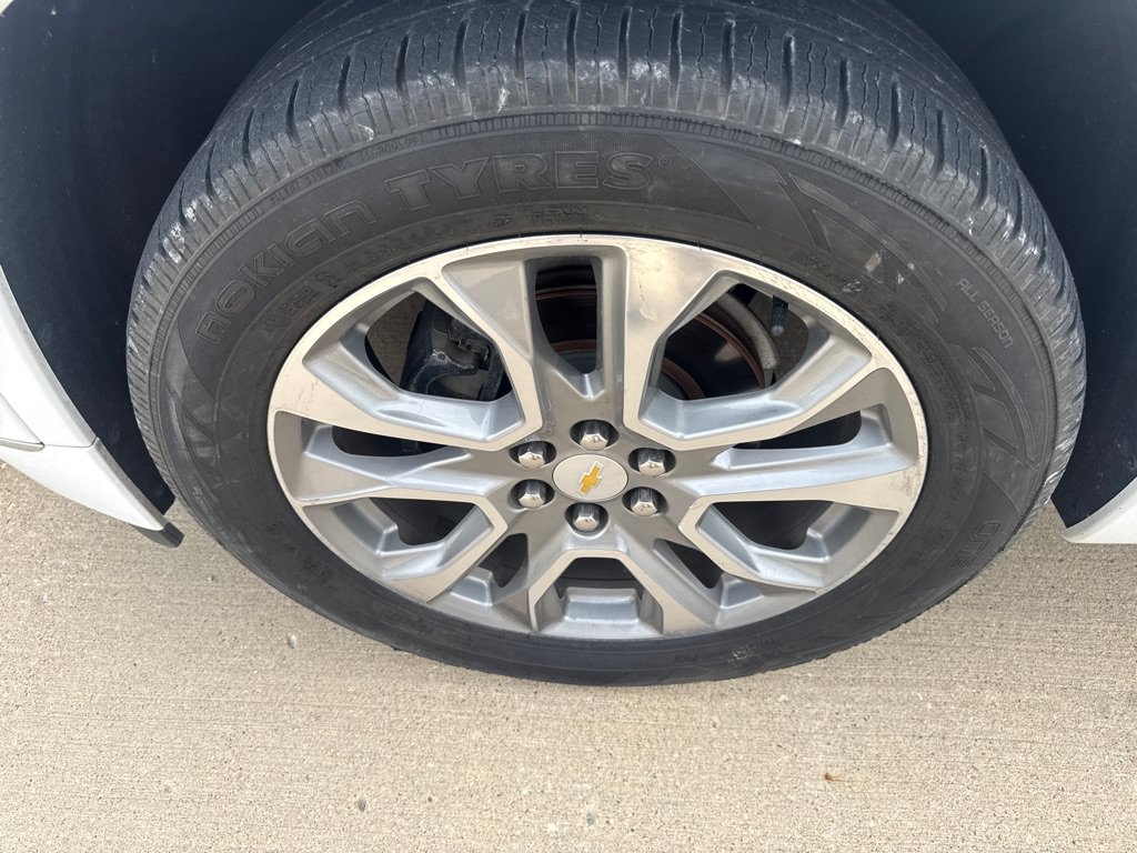 Used 2019 Chevrolet Traverse Premier w/ Driver Confidence II Package FWD image 10