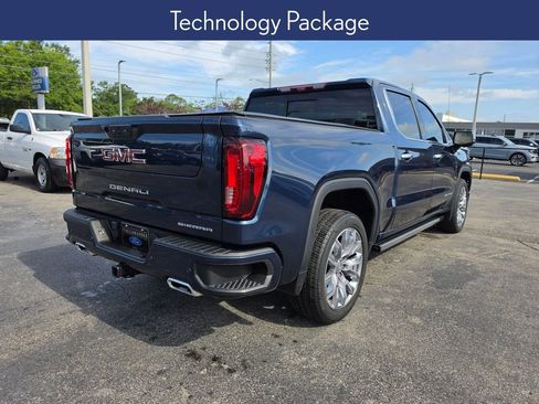 Used 2023 GMC Sierra 1500 Denali w/ Denali Reserve Package AWD/4WD image 3