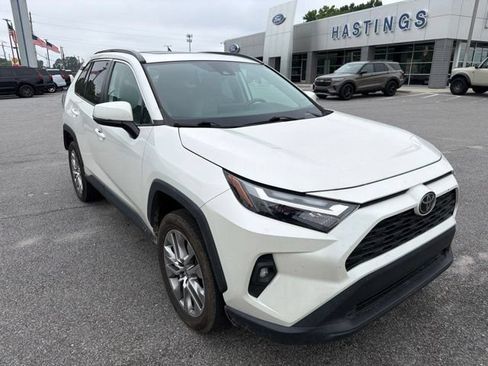 Used 2022 Toyota RAV4 XLE Premium FWD image 1