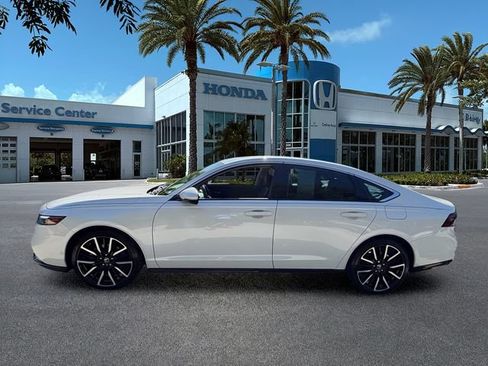 Used 2025 Honda Accord Touring image 5