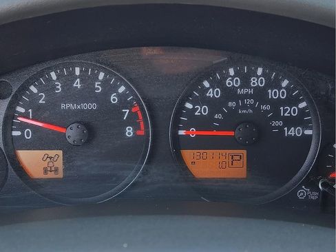 Used 2021 Nissan Frontier SV image 18