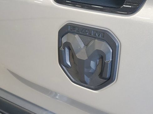 Used 2023 RAM 1500 Big Horn AWD/4WD image 7