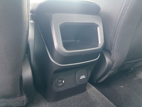 Used 2025 Ford Ranger XLT w/ Equipment Group 301A High AWD/4WD image 30