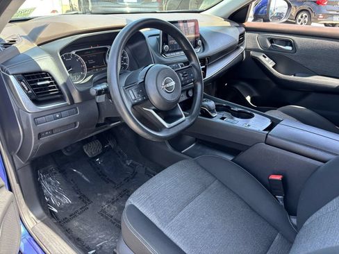 Used 2022 Nissan Rogue SV FWD image 16