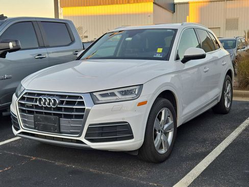 Used 2019 Audi Q5 2.0T Premium Plus w/ Premium Plus Package image 3