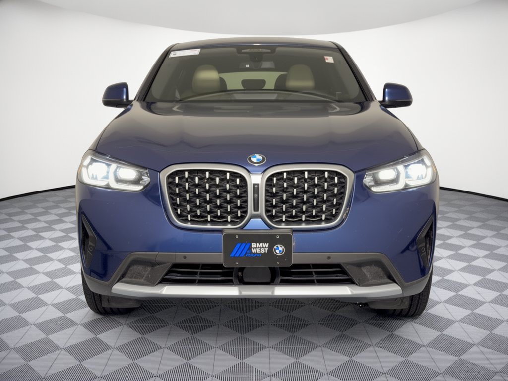 Used 2024 BMW X4 xDrive30i w/ Premium Package AWD/4WD image 6