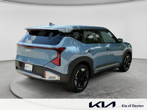 New 2027 Kia Seltos S FWD image 5