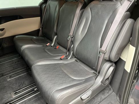Used 2024 Kia Carnival SX FWD image 8