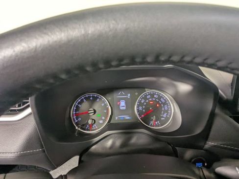 Used 2022 Toyota RAV4 XLE Premium FWD image 14