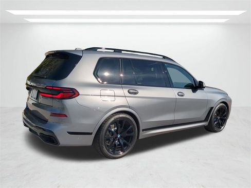 New 2026 BMW X7 xDrive40i w/ M Sport Package image 4