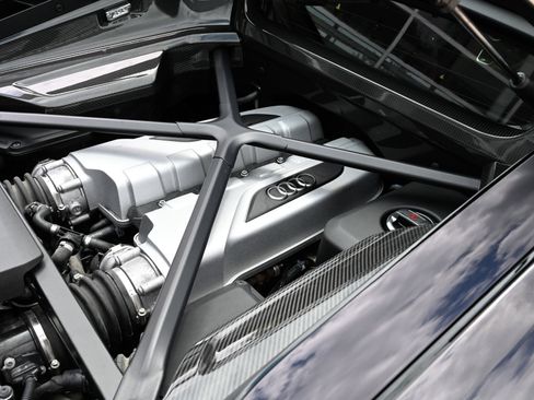 Used 2018 Audi R8 V10 plus AWD/4WD image 40
