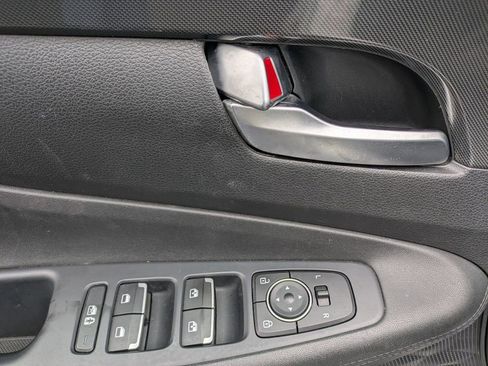 Used 2023 Hyundai Santa Fe SEL image 13