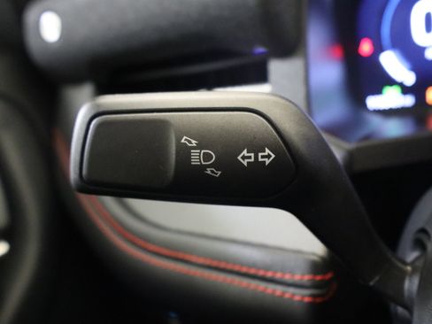 Used 2025 Ford Explorer ST-Line image 30