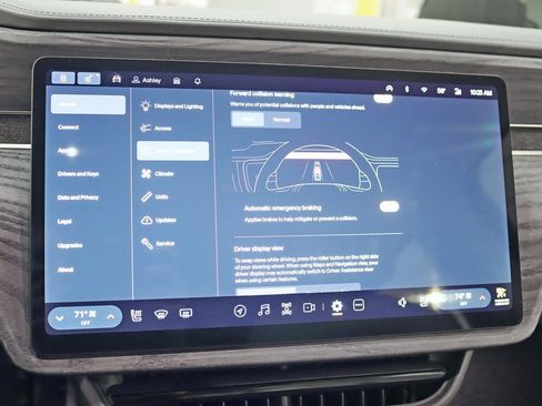 Used 2024 Rivian R1S Adventure image 20