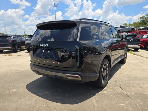 New 2027 Kia Telluride EX FWD image 8