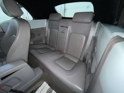 Used 2005 Volkswagen Beetle GLS image 24