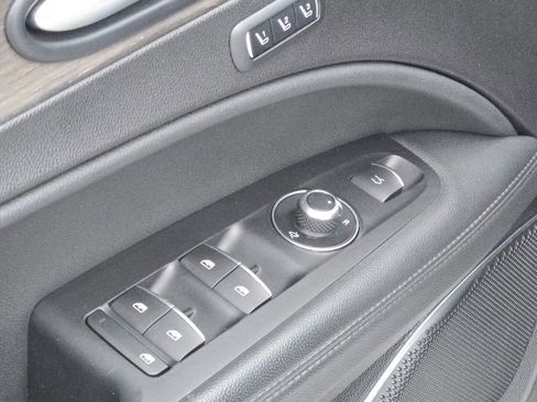 Used 2022 Alfa Romeo Stelvio Ti w/ Active Assist Plus Package image 33