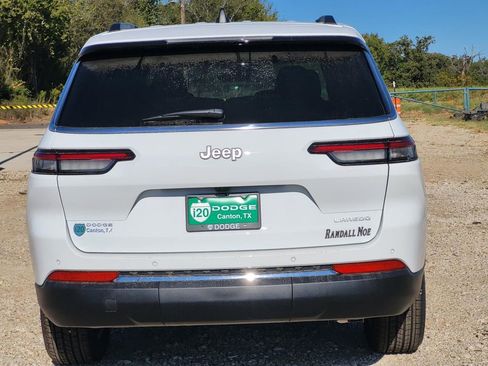 New 2025 Jeep Grand Cherokee L Laredo image 5