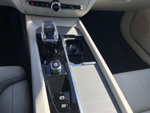 New 2026 Volvo V60 B5 Cross Country Ultra w/ Climate Package image 29