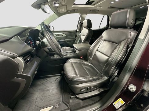 Used 2018 Chevrolet Traverse LT image 23
