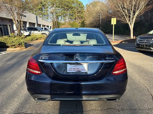Used 2018 Mercedes-Benz C 300 4MATIC Sedan image 6