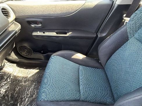 Used 2014 Toyota Yaris SE FWD image 12