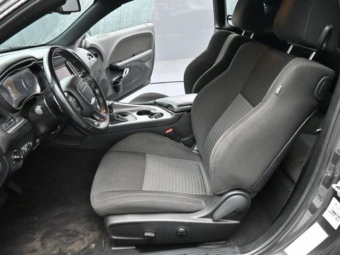 Used 2022 Dodge Challenger GT RWD image 12