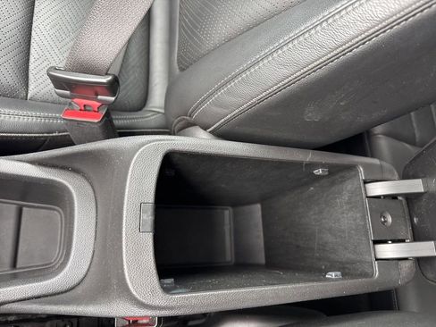 Used 2020 Buick Encore GX Essence FWD image 32