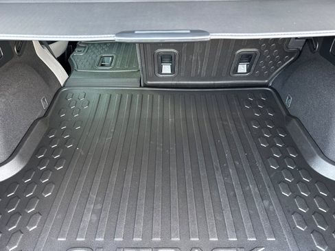 Certified 2025 Subaru Outback Premium image 18