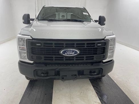 Used 2024 Ford F250 XL image 2