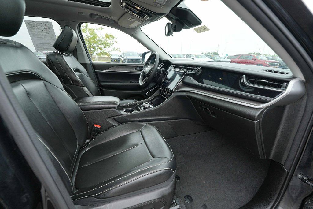 Used 2024 Jeep Grand Cherokee Limited 4xe AWD/4WD image 23
