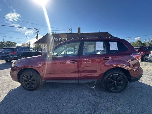 Used 2018 Subaru Forester 2.5i w/ Alloy Wheel Package AWD/4WD image 5
