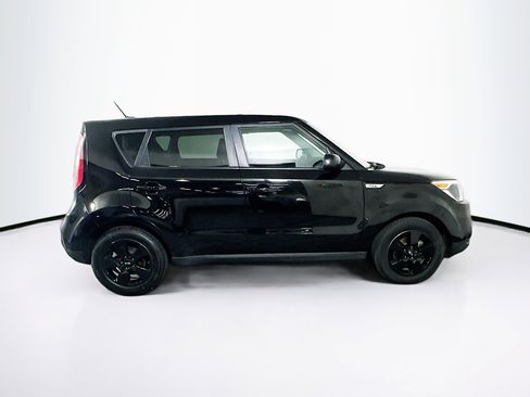 Used 2017 Kia Soul FWD image 10