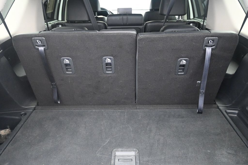 Used 2025 Honda Pilot Touring image 16