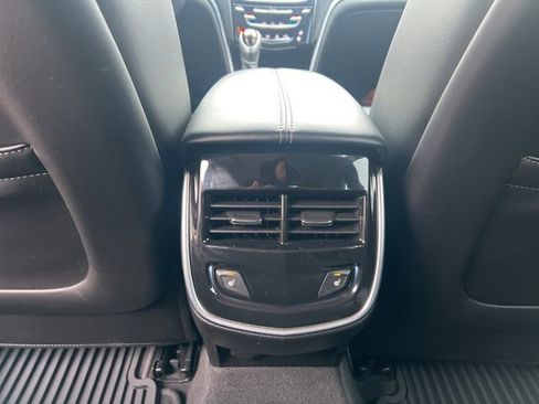 Used 2017 Cadillac XTS Luxury image 18