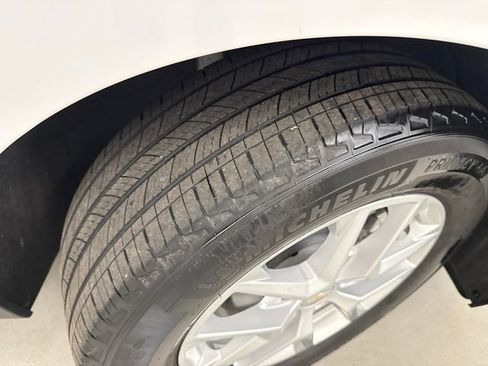 Used 2022 Chevrolet Equinox LT FWD image 26