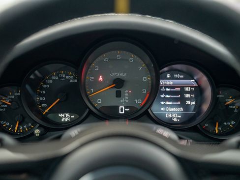 Used 2019 Porsche 911 GT3 RS image 16