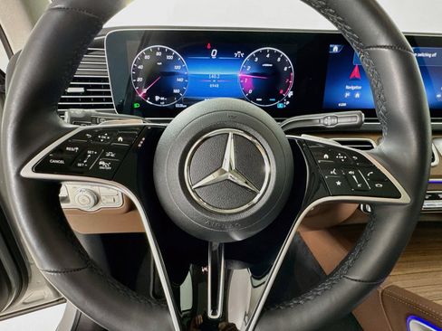 Used 2025 Mercedes-Benz GLE 350 4MATIC image 12