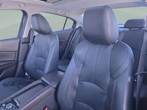 Used 2017 MAZDA MAZDA3 Grand Touring image 12